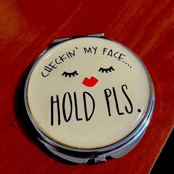 Compact Mirror - Picture 2 of 2